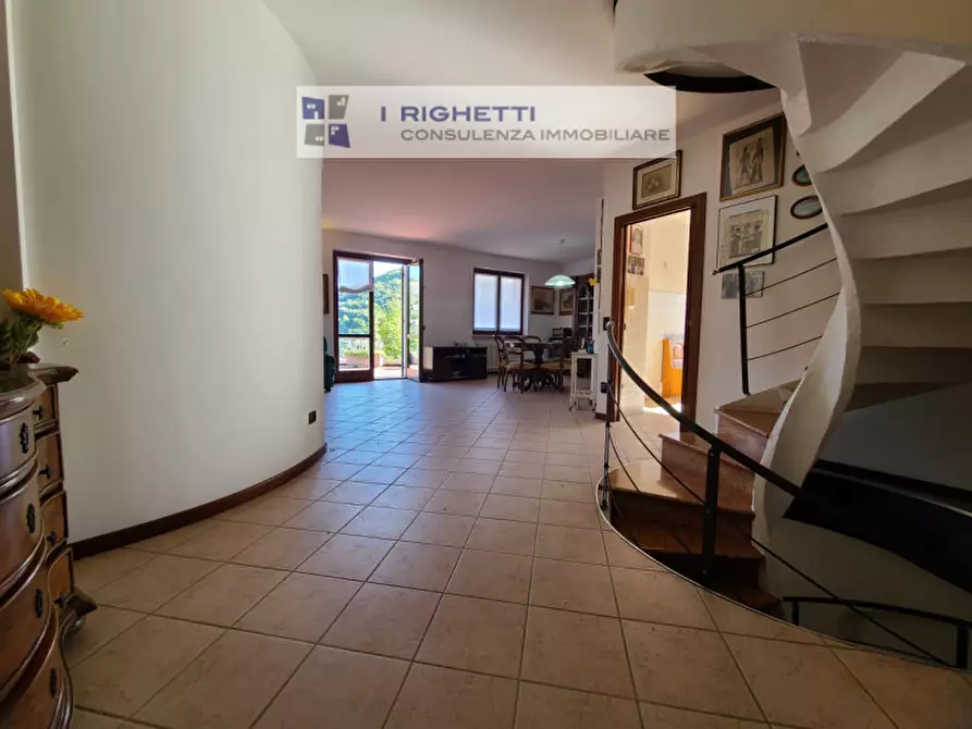 Immagine 37 di Villa in vendita  in Via Giuseppe Verdi a Negrar di Valpolicella