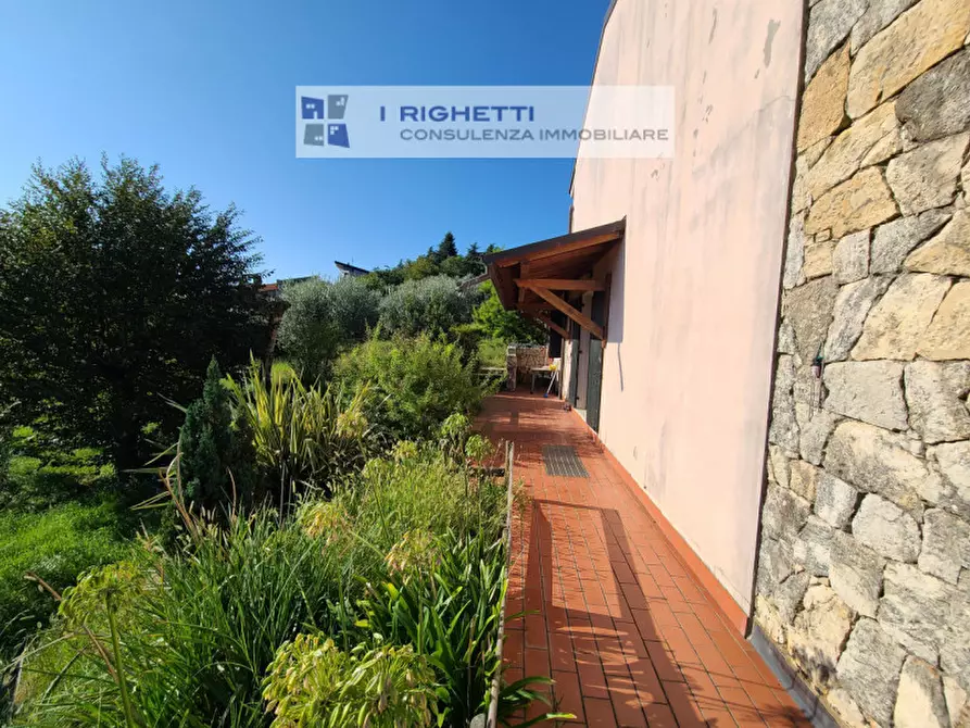 Immagine 51 di Villa in vendita  in Via Giuseppe Verdi a Negrar di Valpolicella