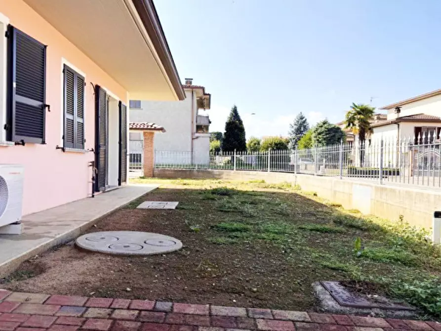 Immagine 13 di Villetta a schiera in vendita  in Lusurasco a Alseno