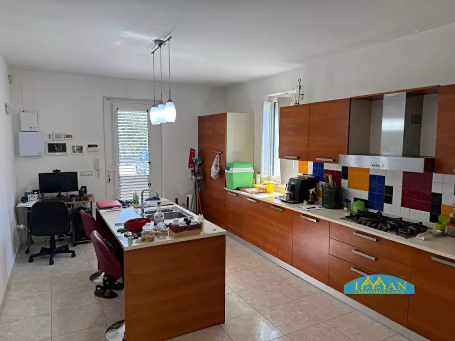 Immagine 2 di Villa in vendita  in Contrada Monte Calvo a Ceglie Messapico