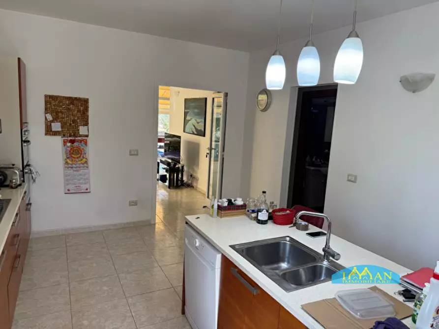 Immagine 4 di Villa in vendita  in Contrada Monte Calvo a Ceglie Messapico