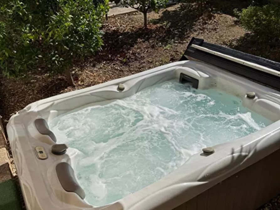 Immagine 26 di Villa in vendita  in Contrada Monte Calvo a Ceglie Messapico