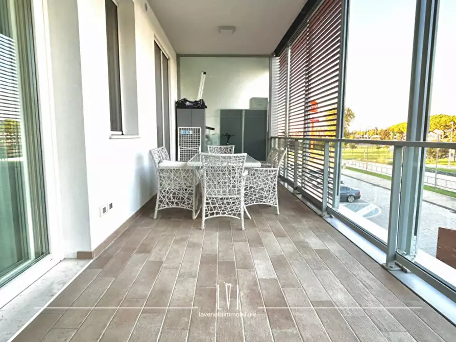 Immagine 3 di Appartamento in vendita  in Piazza Luigi Tenco 2 a Jesolo