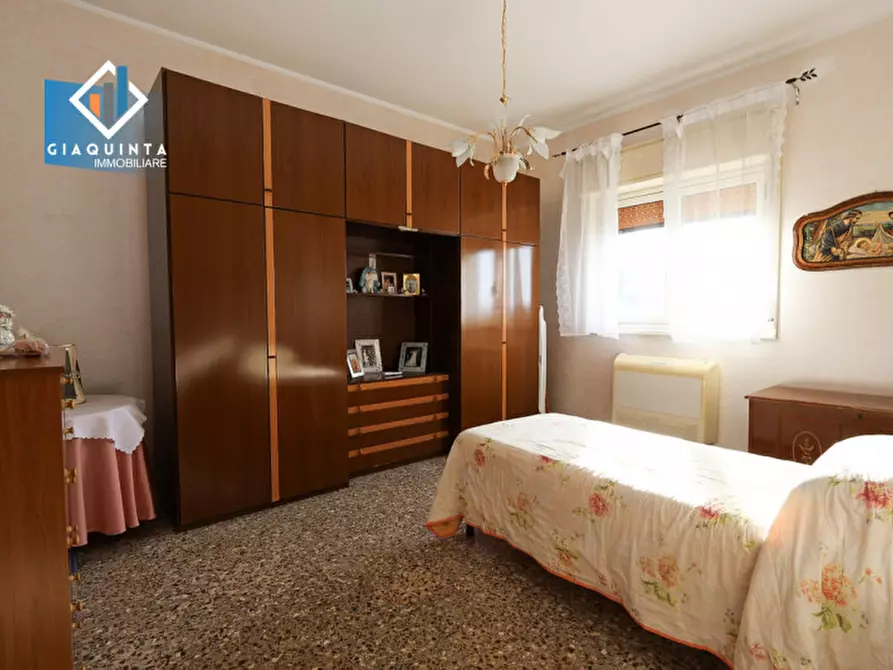 Immagine 6 di Appartamento in vendita  in Viale della Libertà n. 20 a Ramacca