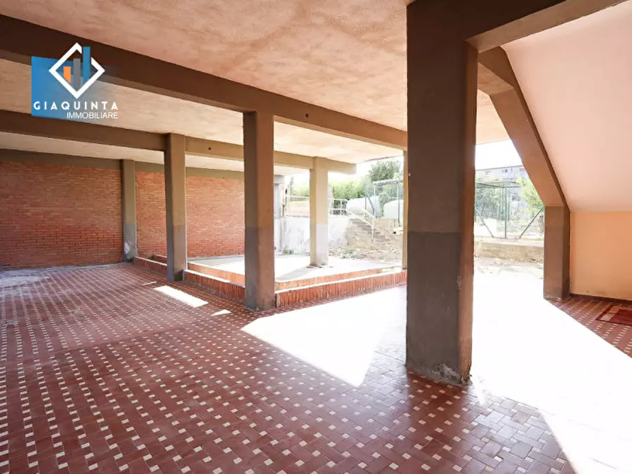 Immagine 16 di Appartamento in vendita  in Viale della Libertà n. 20 a Ramacca