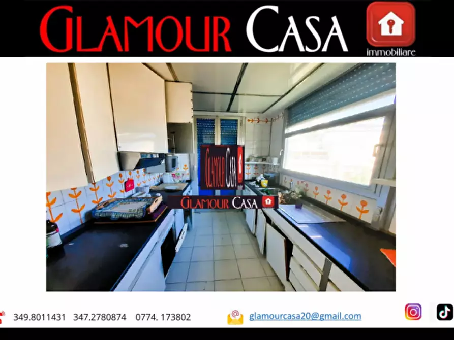 Immagine 5 di Attico in vendita  in Via Achille Papa a Roma