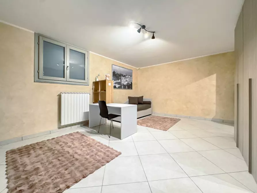 Immagine 32 di Villa in vendita  in Via Dante Alighieri 81 a Leggiuno