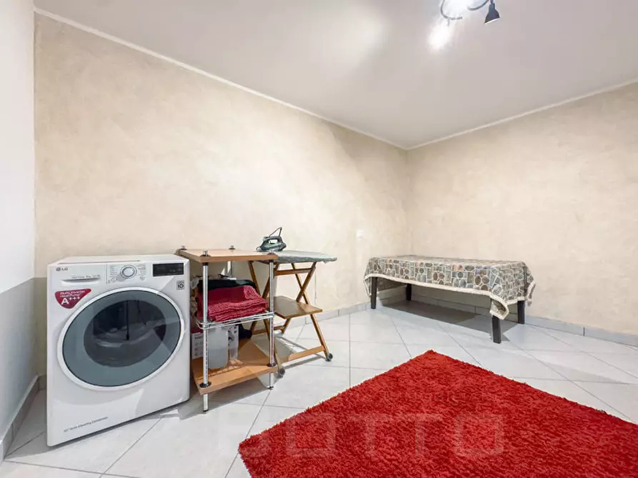 Immagine 35 di Villa in vendita  in Via Dante Alighieri 81 a Leggiuno