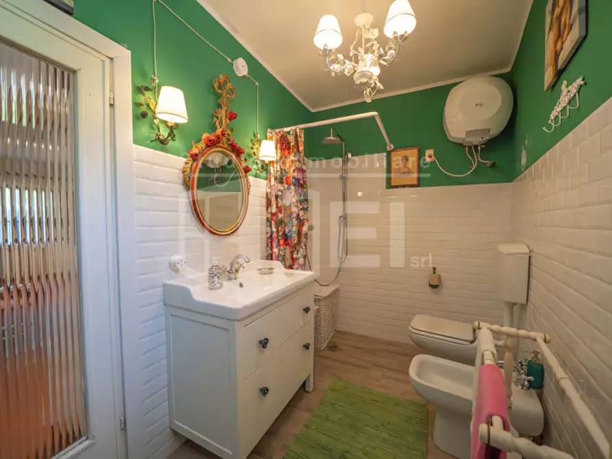 Immagine 36 di Villa in vendita  in PIAZZA DELLA REPUBBLICA a Vicopisano