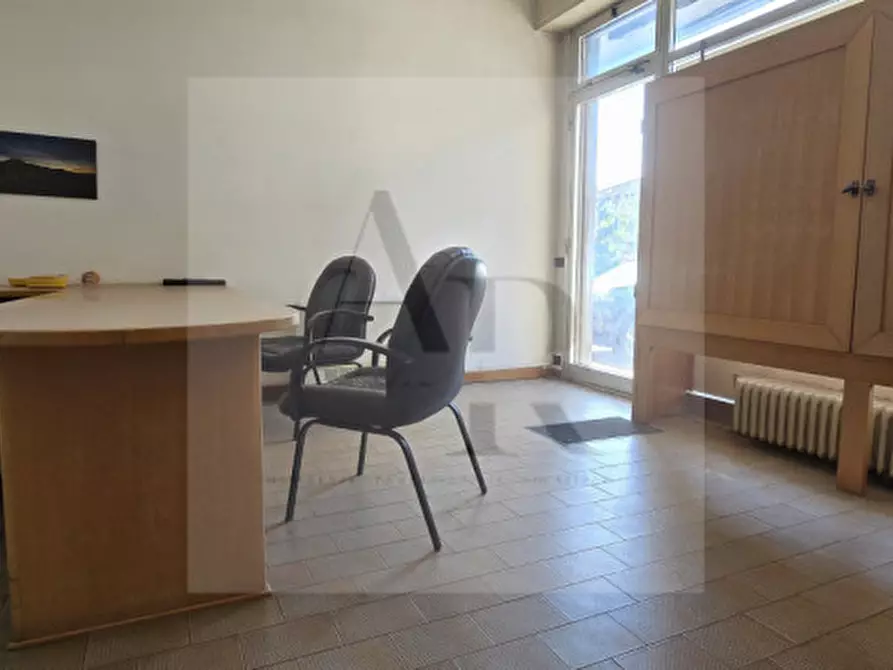 Immagine 2 di Ufficio in vendita  in Via Chiesa a Stra