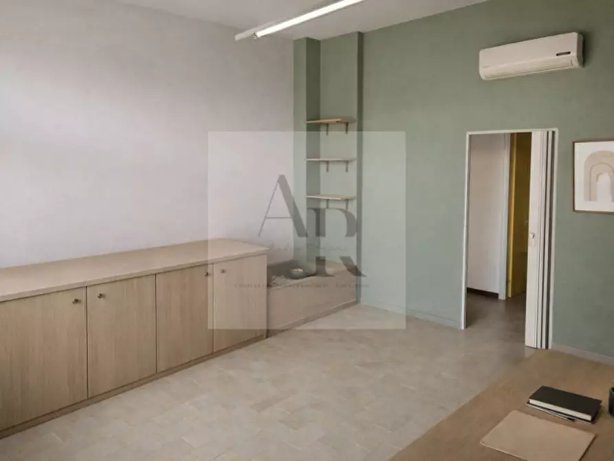 Immagine 7 di Ufficio in vendita  in Via Chiesa a Stra