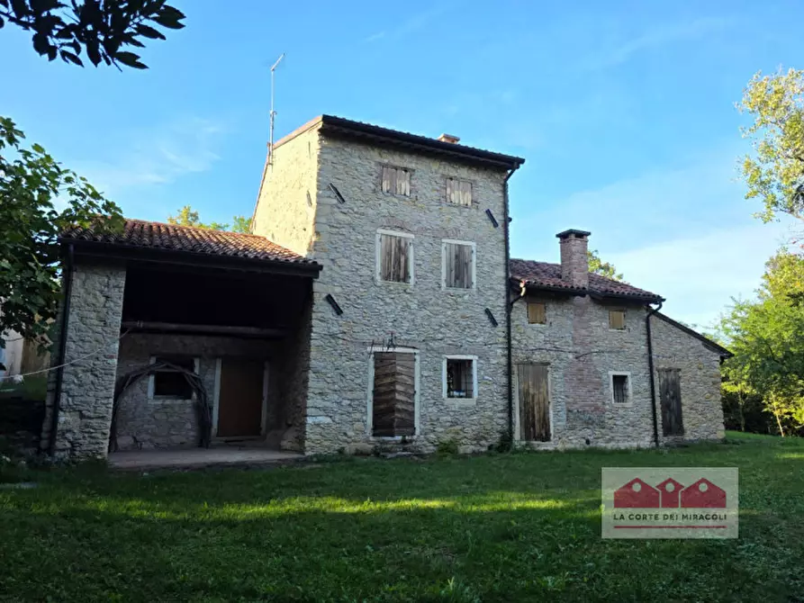 Immagine 1 di Rustico / casale in vendita  in Via Rivella a Creazzo
