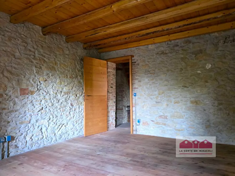 Immagine 11 di Rustico / casale in vendita  in Via Rivella a Creazzo