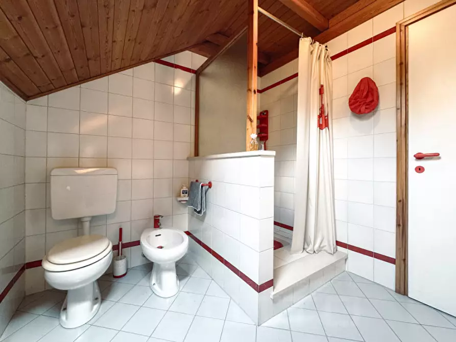 Immagine 22 di Villa in vendita  in via b. buozzi 12 a Coggiola