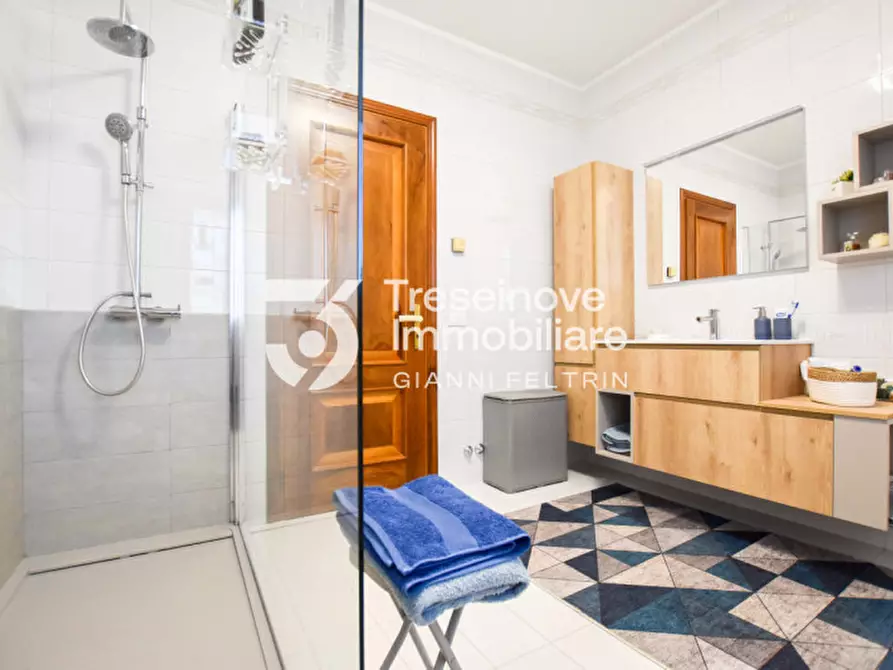 Immagine 31 di Casa indipendente in vendita  in Via Amendola a Paese