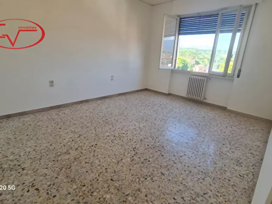 Immagine 10 di Appartamento in vendita  in Via Giacomo Puccini a Montevarchi