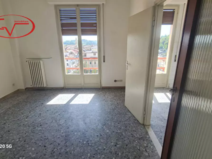 Immagine 19 di Appartamento in vendita  in Via Giacomo Puccini a Montevarchi