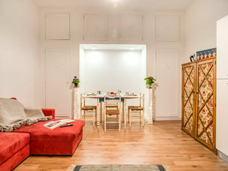 Immagine 5 di Appartamento in vendita  in Via Goffredo Mameli a Roma