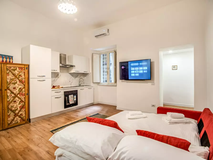 Immagine 14 di Appartamento in vendita  in Via Goffredo Mameli a Roma