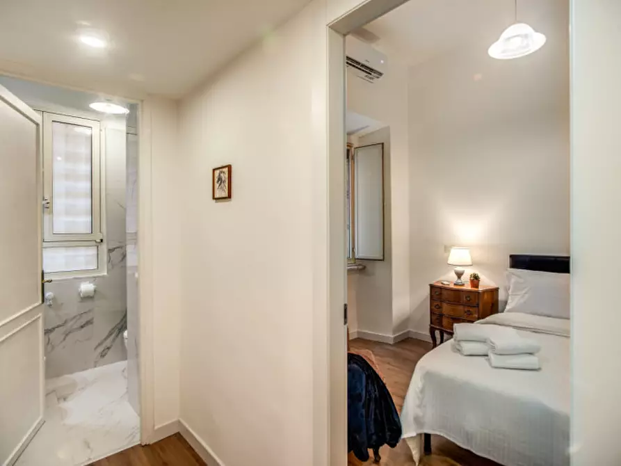 Immagine 29 di Appartamento in vendita  in Via Goffredo Mameli a Roma