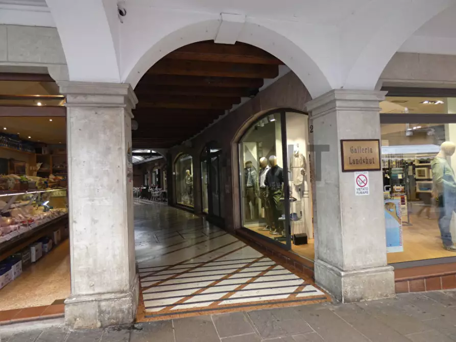 Immagine 8 di Ufficio in vendita  in Via Fratelli Pasini a Schio