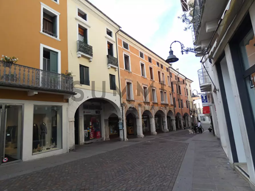 Immagine 9 di Ufficio in vendita  in Via Fratelli Pasini a Schio