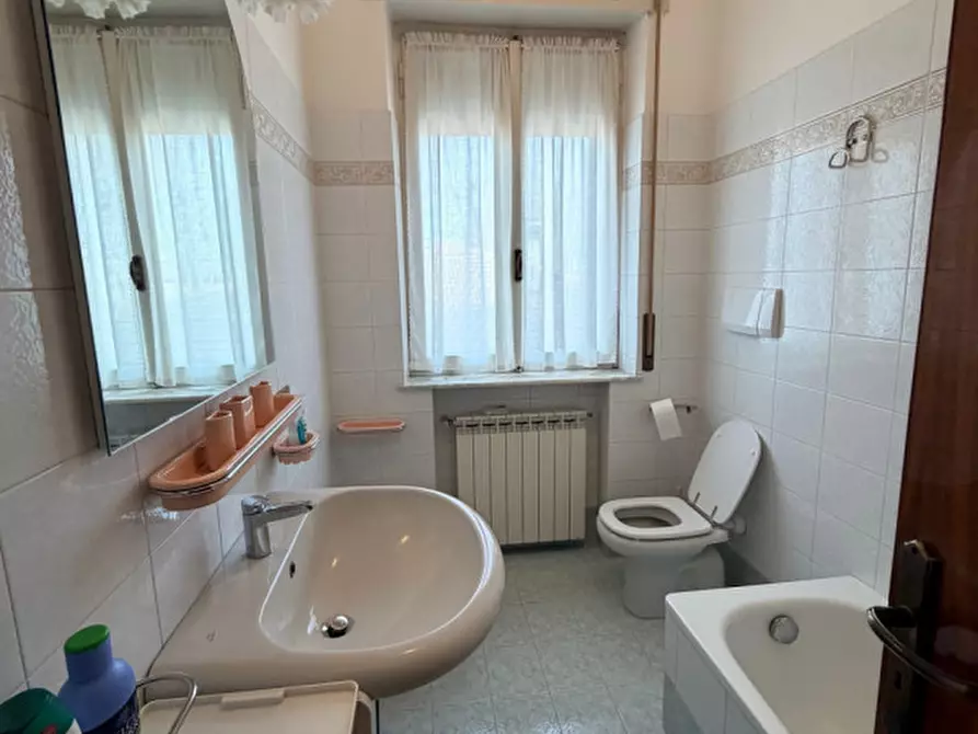 Immagine 16 di Appartamento in vendita  a Senigallia