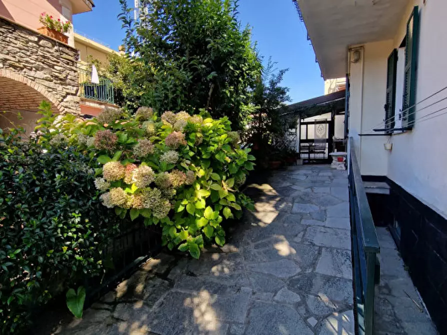 Immagine 2 di Appartamento in vendita  in Via Bosena a Rapallo