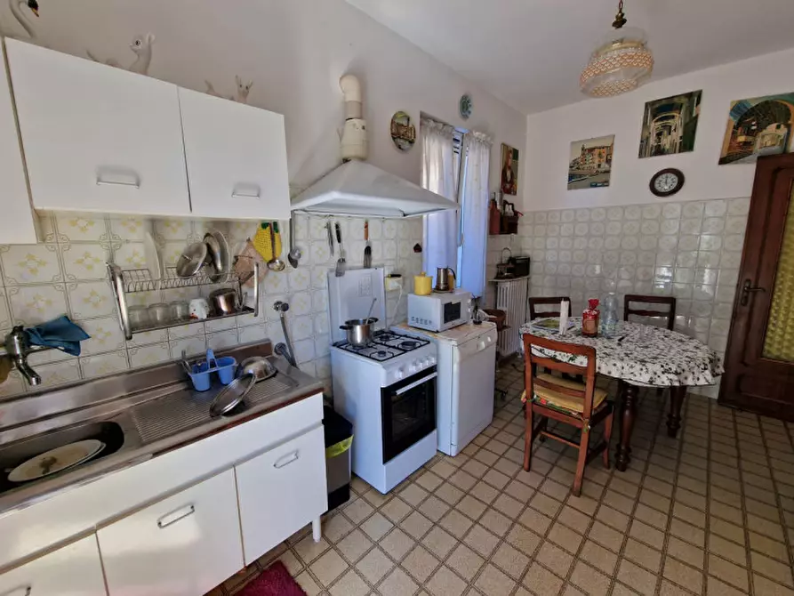 Immagine 13 di Appartamento in vendita  in Via Bosena a Rapallo