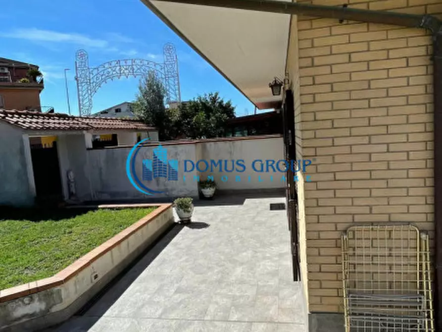 Immagine 56 di Casa quadrifamiliare in vendita  in Via Rezzato a Roma