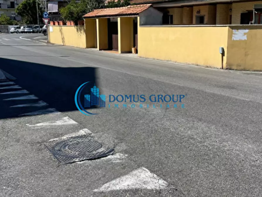 Immagine 69 di Casa quadrifamiliare in vendita  in Via Rezzato a Roma
