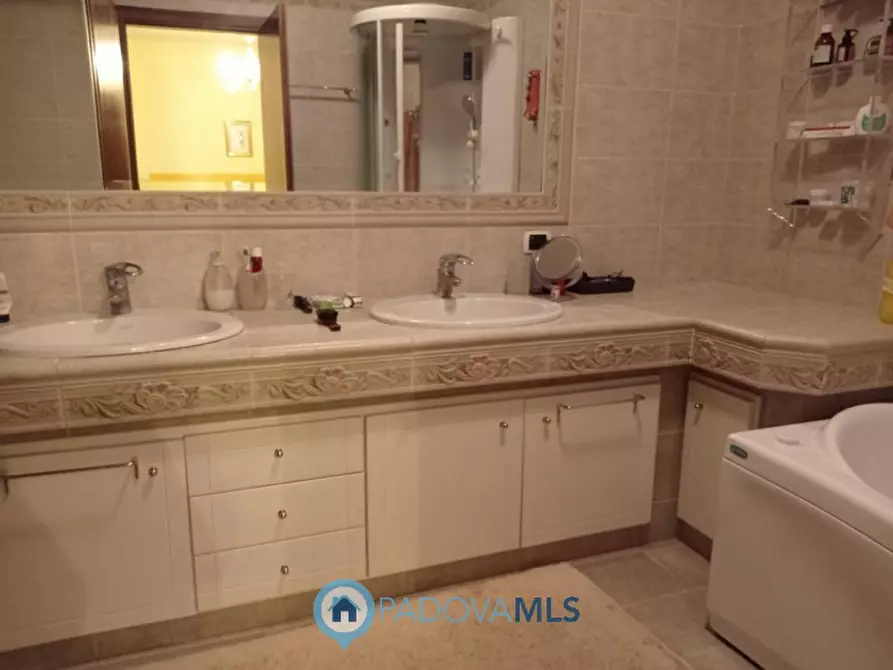 Immagine 8 di Villa in vendita  in Via Cappello a Noventa Padovana