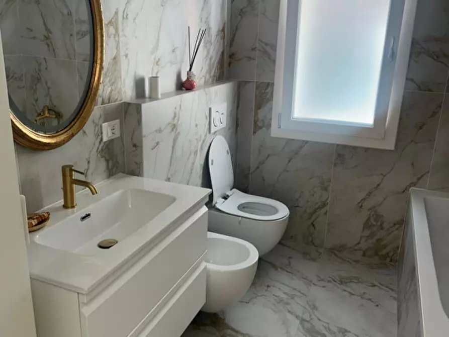 Immagine 15 di Casa indipendente in vendita  in via terraglio a Venezia