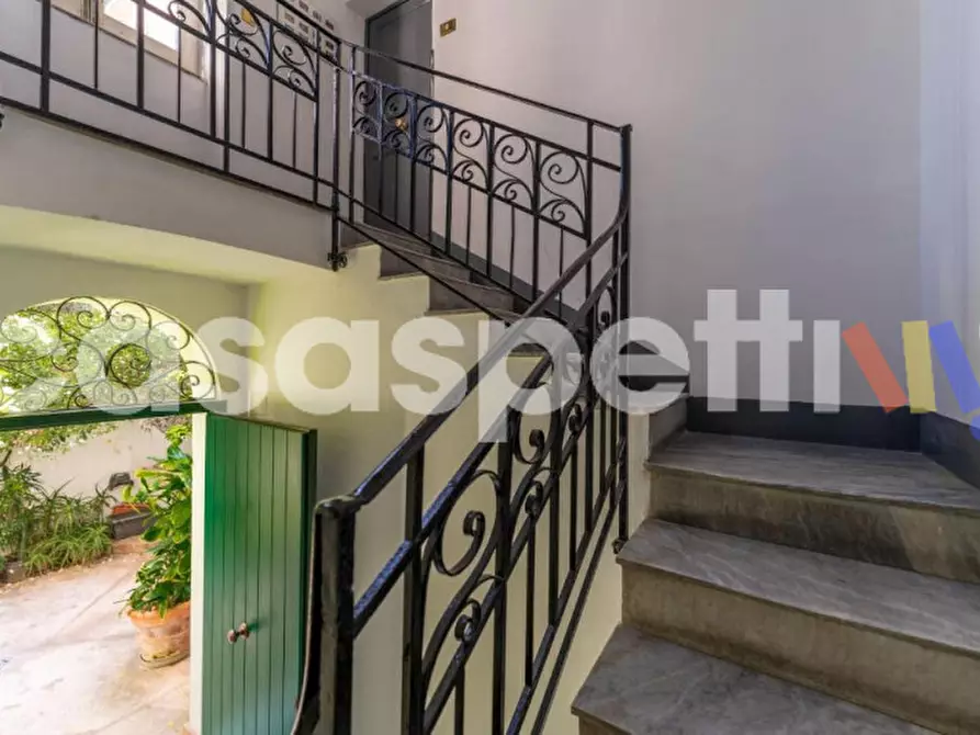 Immagine 4 di Bed & Breakfast in vendita  in Via Gregorio Ugdulena a Palermo