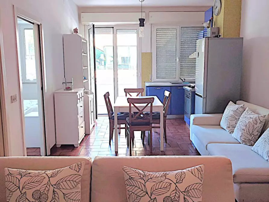 Immagine 1 di Appartamento in vendita  in Viale Maria Boorman Ceccarini a Riccione