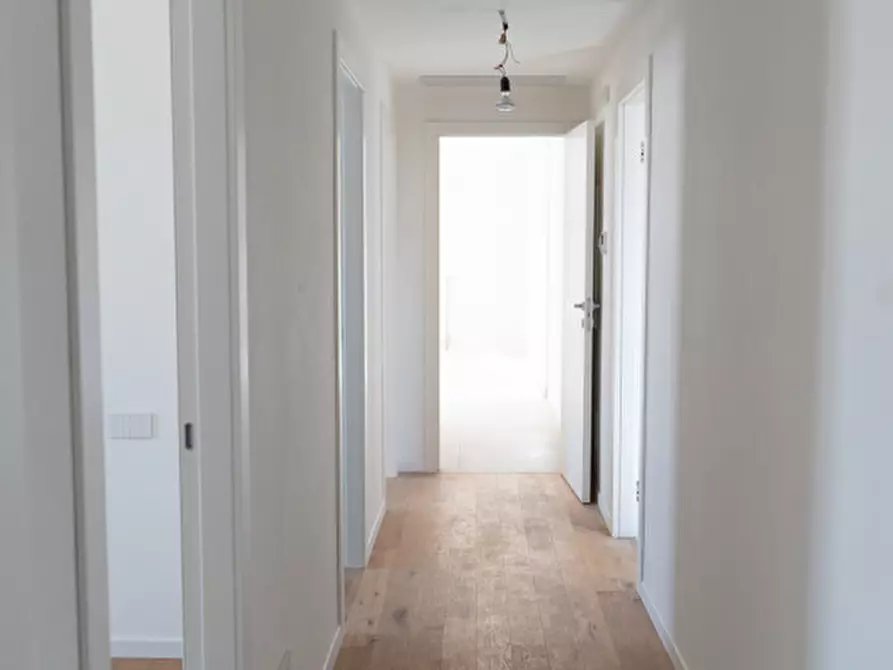 Immagine 10 di Appartamento in vendita  in Via Silvio Pellico a Salzano