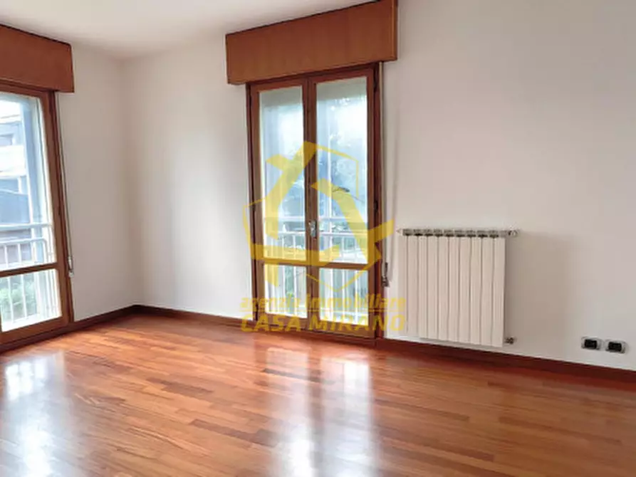 Immagine 8 di Appartamento in vendita  in Via Ermanno Wolf Ferrari a Mirano