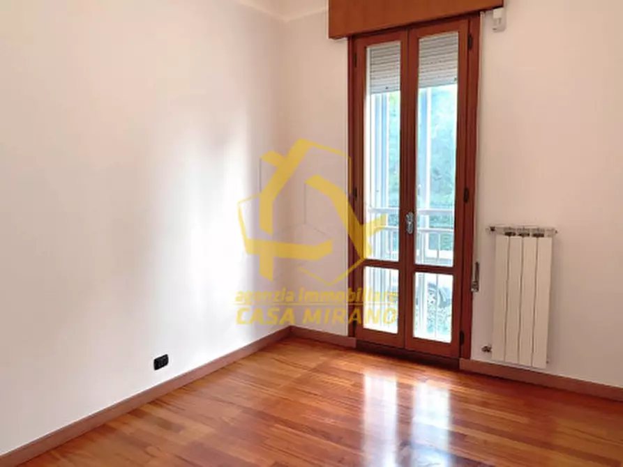 Immagine 10 di Appartamento in vendita  in Via Ermanno Wolf Ferrari a Mirano