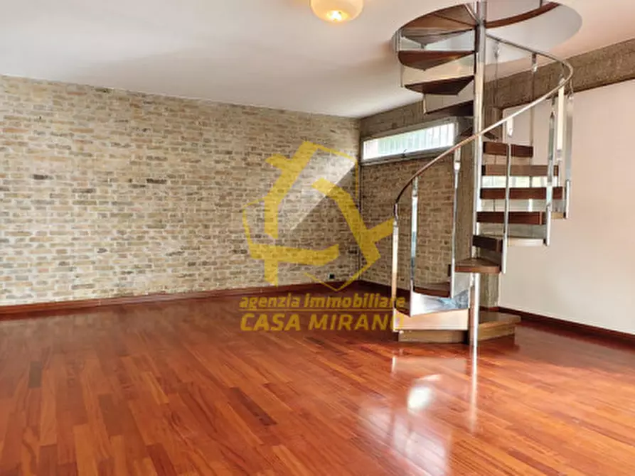 Immagine 14 di Appartamento in vendita  in Via Ermanno Wolf Ferrari a Mirano