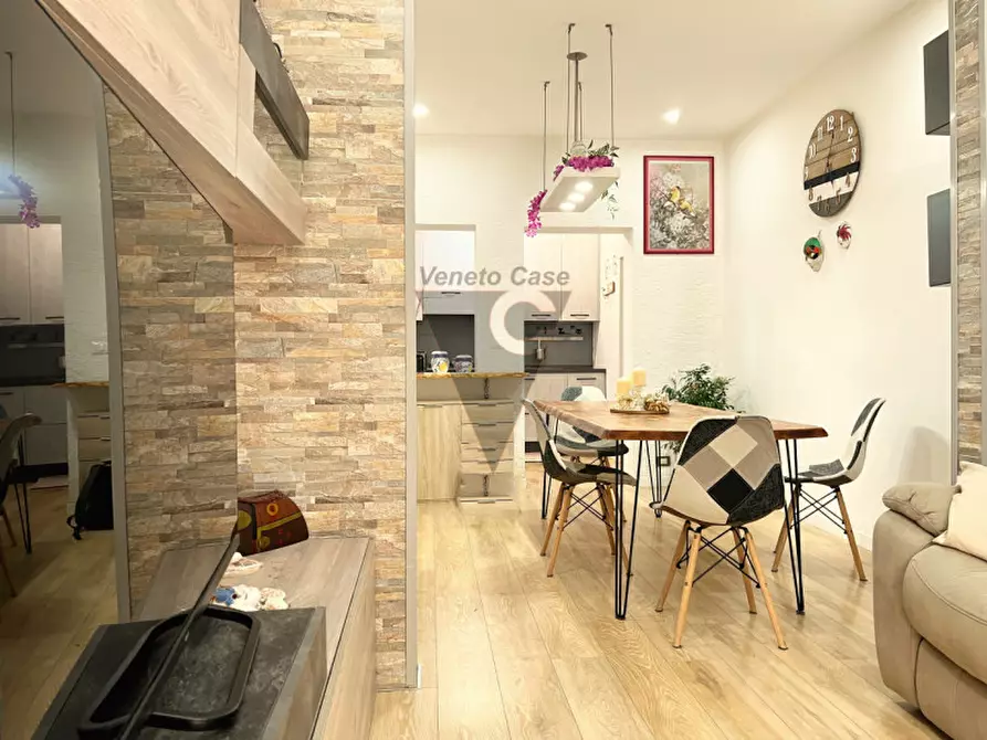 Immagine 2 di Appartamento in vendita  a Fiesso D'artico