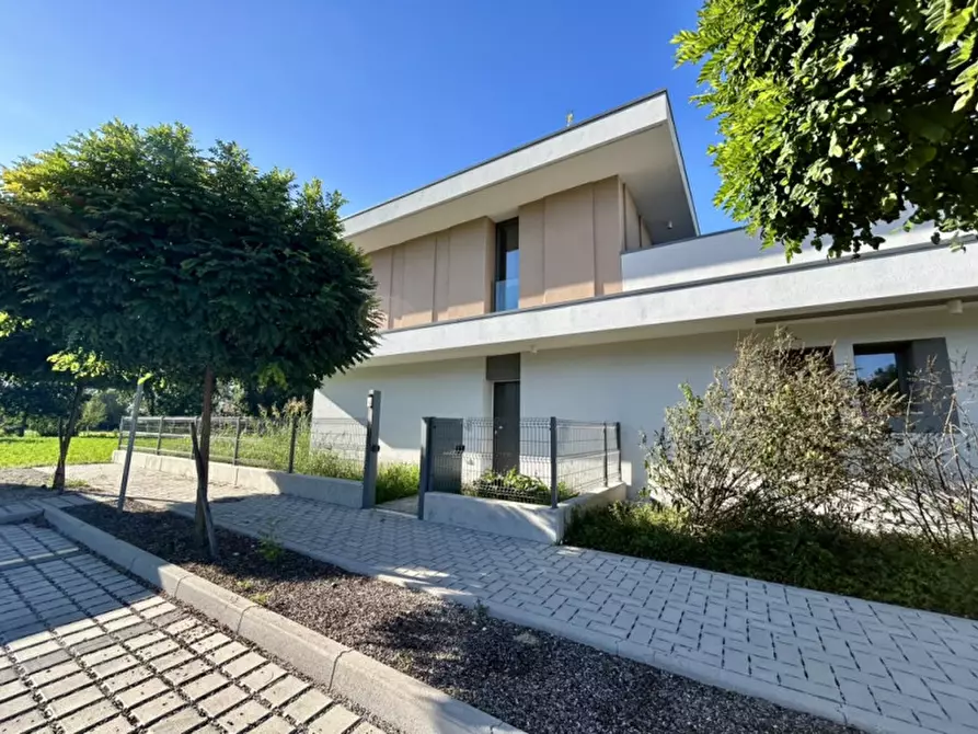 Immagine 1 di Villetta a schiera in vendita  in VIA RIZIERI SERATO a San Martino Di Lupari