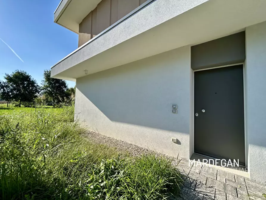 Immagine 2 di Villetta a schiera in vendita  in VIA RIZIERI SERATO a San Martino Di Lupari