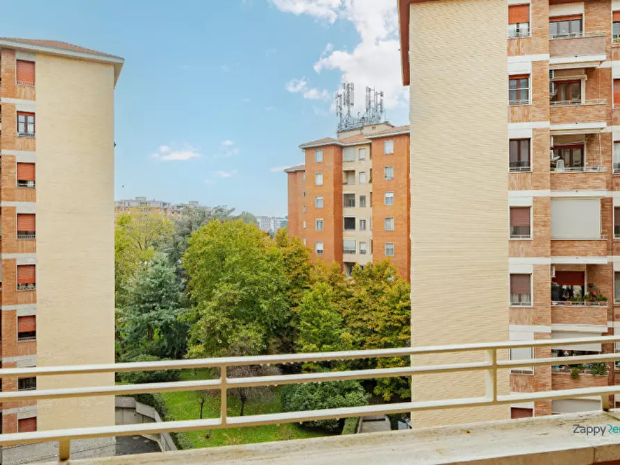 Immagine 20 di Appartamento in affitto  in Via Salvatore Barzilai a Milano
