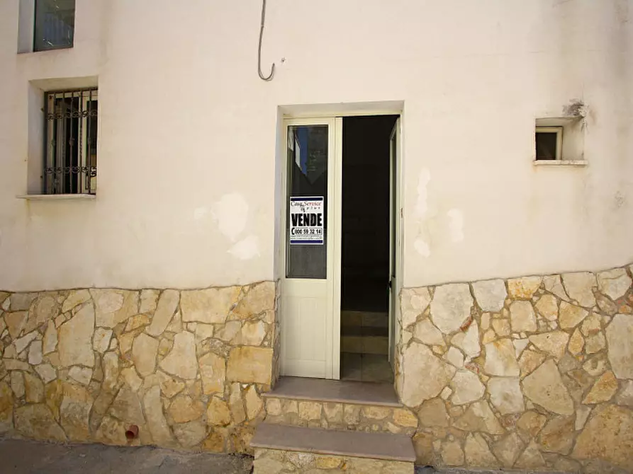 Immagine 3 di Casa indipendente in vendita  in Via De Filippo a Matino