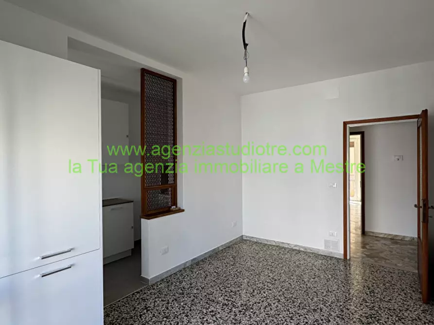 Immagine 2 di Appartamento in affitto  in Via Monte Ortone 1 a Venezia