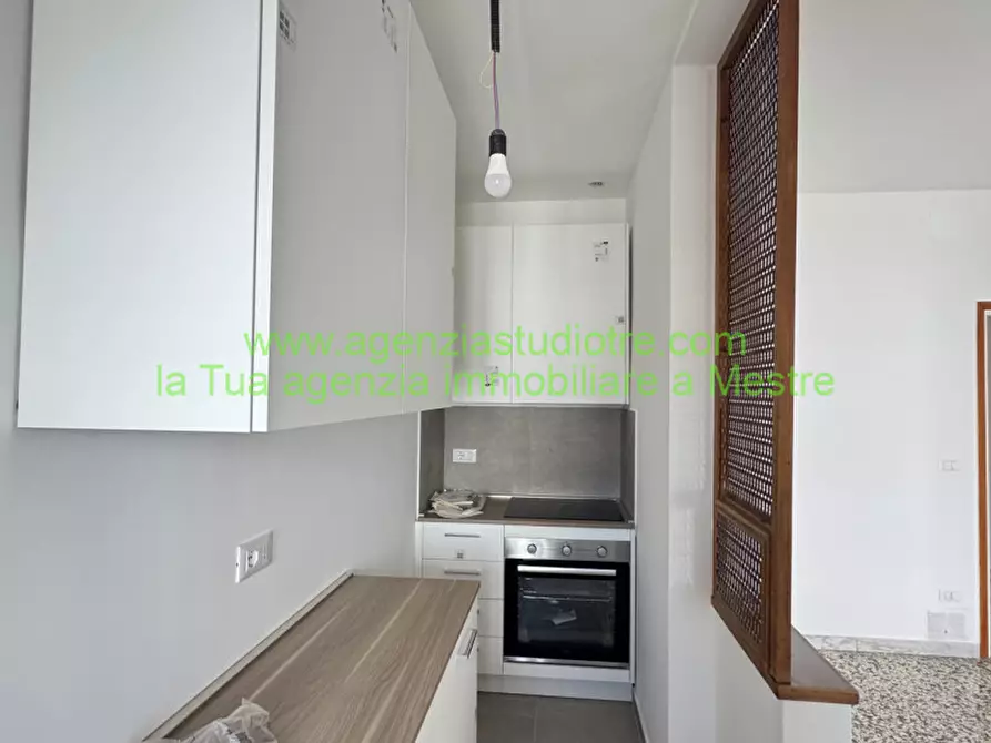 Immagine 3 di Appartamento in affitto  in Via Monte Ortone 1 a Venezia