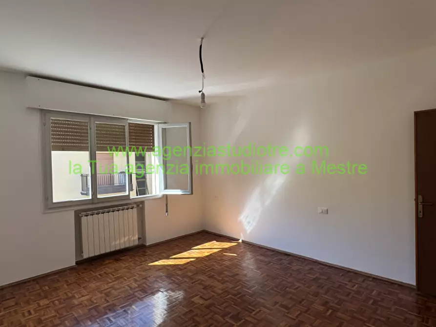 Immagine 12 di Appartamento in affitto  in Via Monte Ortone 1 a Venezia