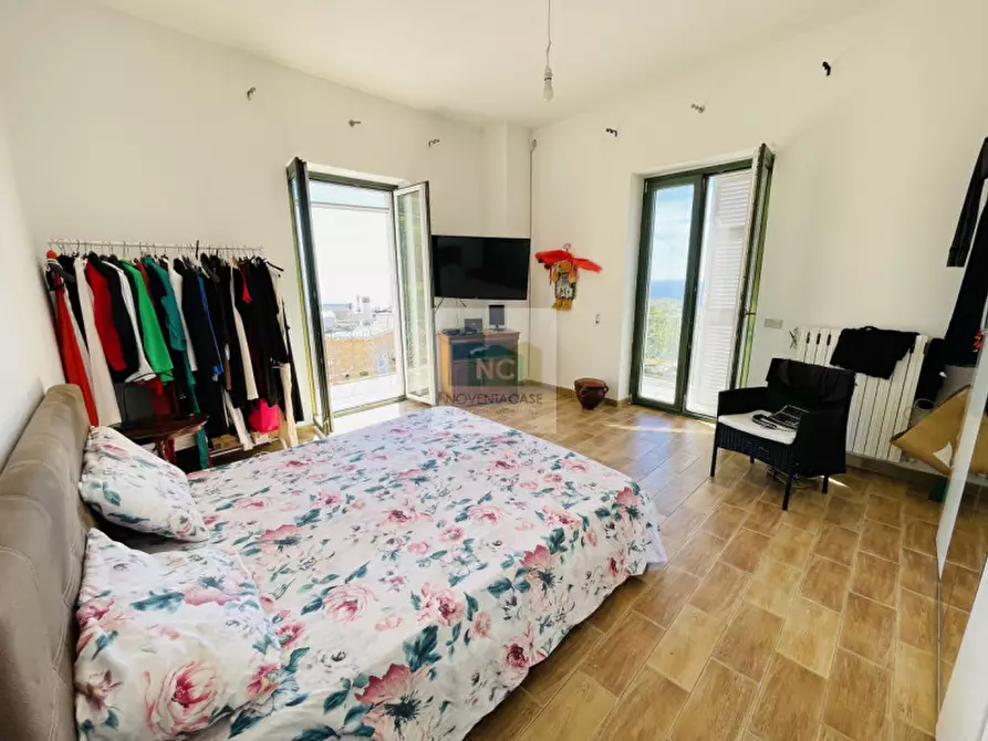 Immagine 13 di Villa in vendita  in via ciglio 150 a Serrara Fontana