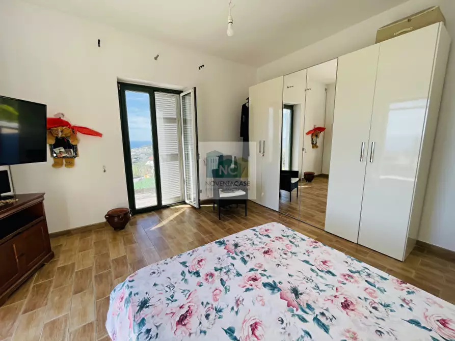 Immagine 15 di Villa in vendita  in via ciglio 150 a Serrara Fontana