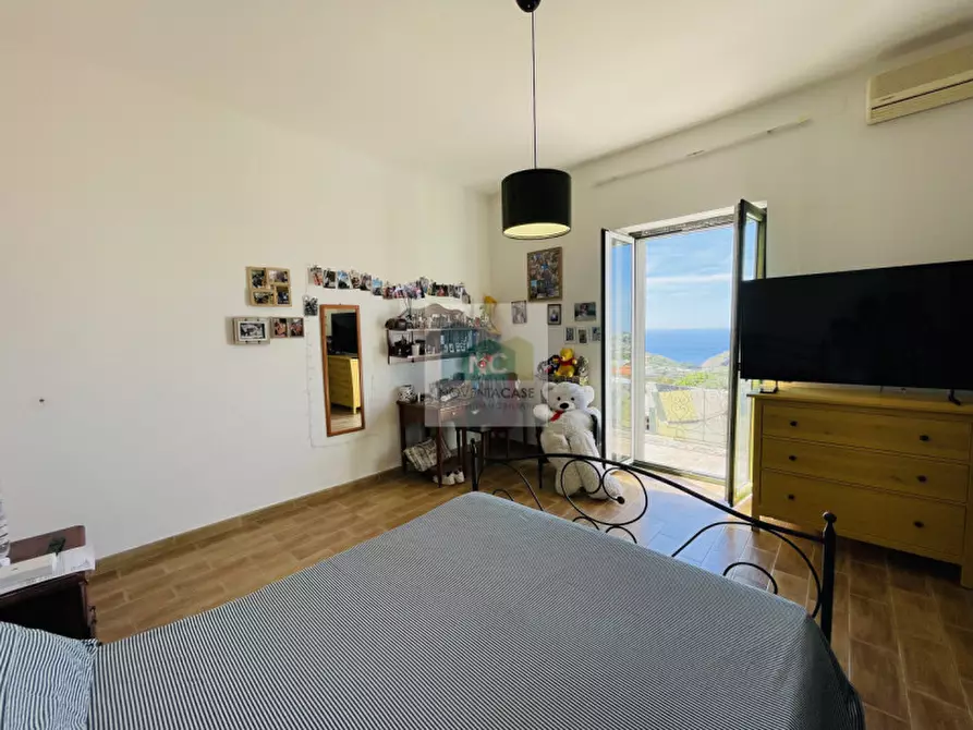 Immagine 20 di Villa in vendita  in via ciglio 150 a Serrara Fontana